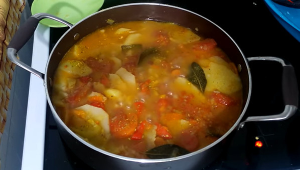RUČAK ZA POŽELETI! Džumbus paprikaš iz Bakine kuhinje, bez mesa! (RECEPT/VIDEO)