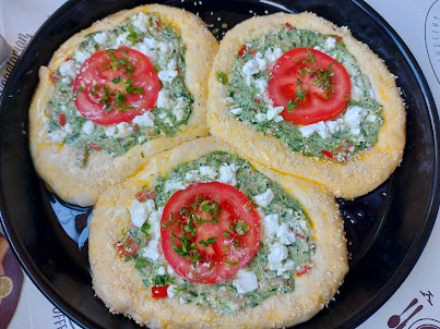 PREDLOG ZA BRZU I UKUSNU VEČERU: Pitica sa spanaćem , ovo morate probati! (RECEPT/VIDEO)