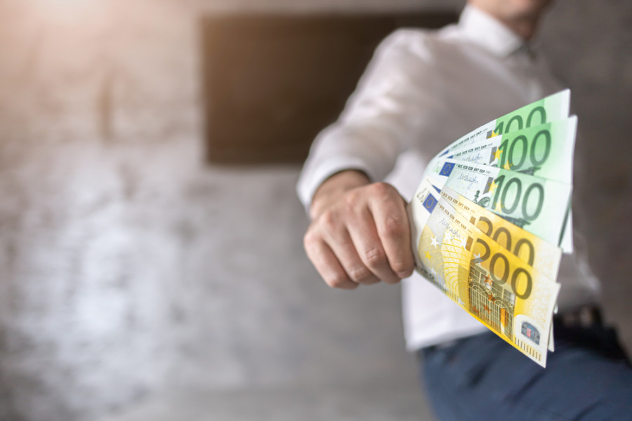 KAKO DA DOBIJETE PENZIJU OD 1.000 EVRA Za tu cifru morate ceo radni vek imati ovoliku prosečnu platu
