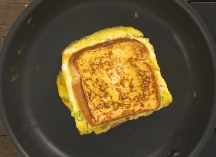 ZA ČAS NAPRAVITE OVAJ DORUČAK: Recept od milion pregleda!(VIDEO)