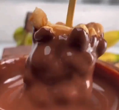 OVI SLATKIŠI SU RIZIČNI PO ZDRAVLJE Ako ih konzumirate možete oboleti i od karcinoma