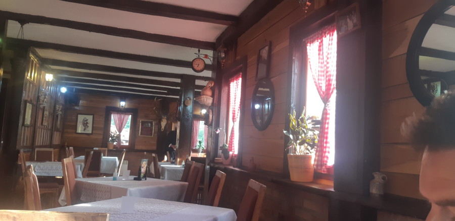 SKOK CENA! Ugostitelji za godinu dana podigli cene za 11,6 odsto!