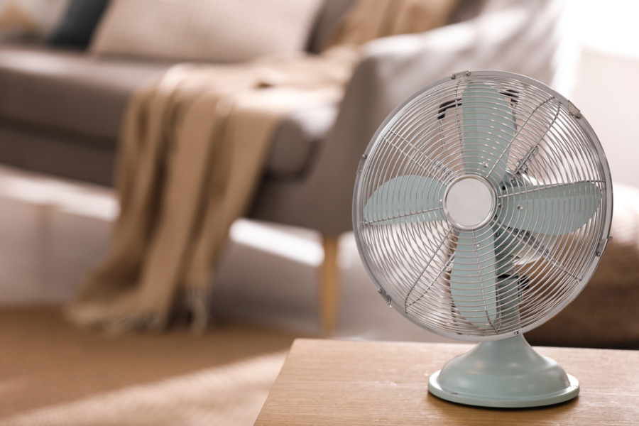 NAPRAVITE HLADOVINU U SOBI: Četiri trika kako da se rashladite bez klime i ventilatora