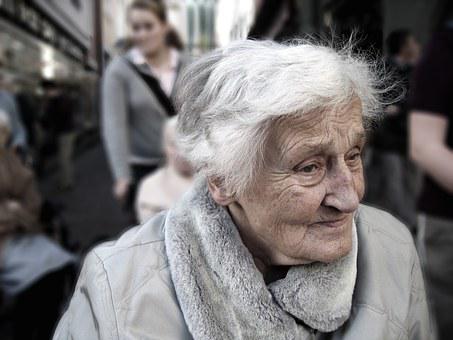 DAN BORBE PROTIV NASILJA NAD STARIMA: Prijavite ako znate da neko trpi! Tražite pomoć!