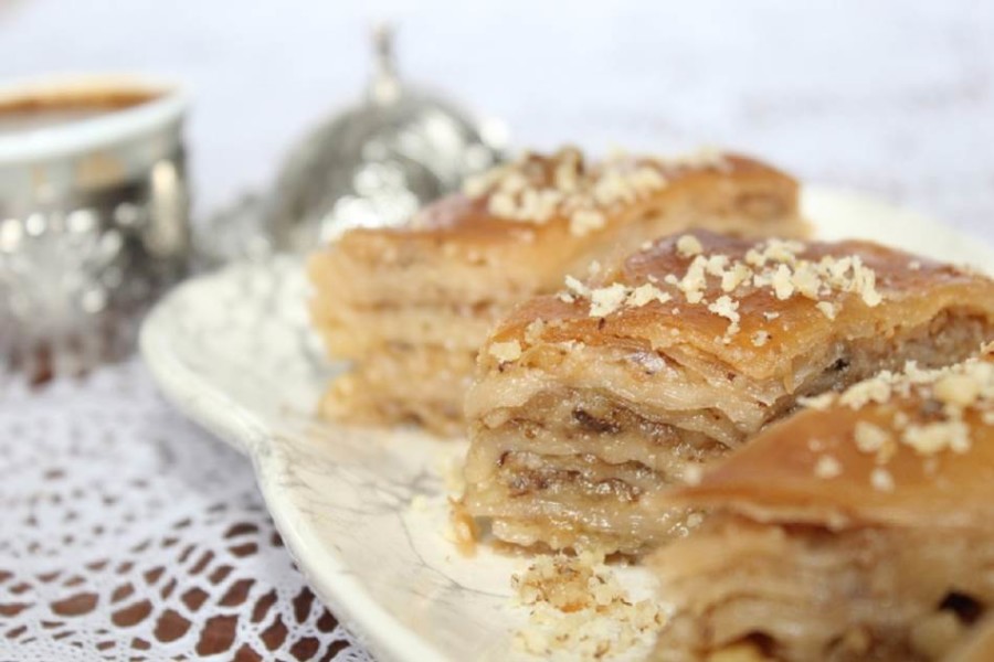 KO NE VOLI BAKLAVU SA ORASIMA! Omiljena svima, po receptu iz bakine sveske!