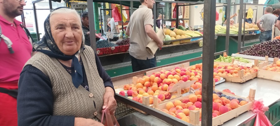 BABA ŽIVADINKA PRAVI NAJBOLJI PEKMEZ: Ovde domaćice najviše greše!