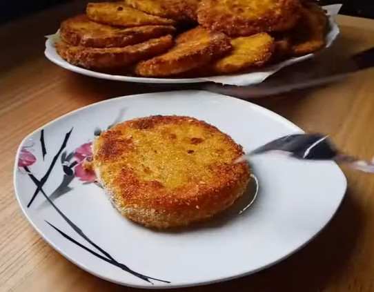 "NAJČUDNIJE" UKUSNO JELO: Zdravi pohovani celer! (RECEPT/VIDEO)