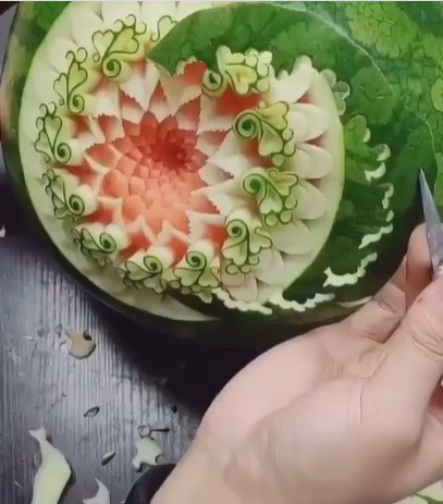 DILEMA JE REŠENA Da li je zdravija dinja ili lubenica, ovo je tačan odgovor