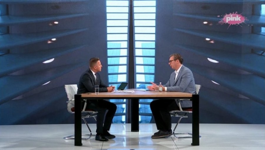 VUČIĆ OBEĆAO PENZIONERIMA: Ako nas ne udari baš sve, povećanje penzija, idemo od oktobra!