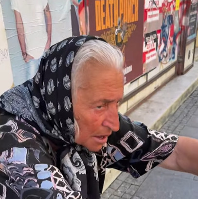 LjUDI SU ZGAĐENI Bizarna priča o babi i unuku, glumili da su u vezi da bi postali popularni na mrežama