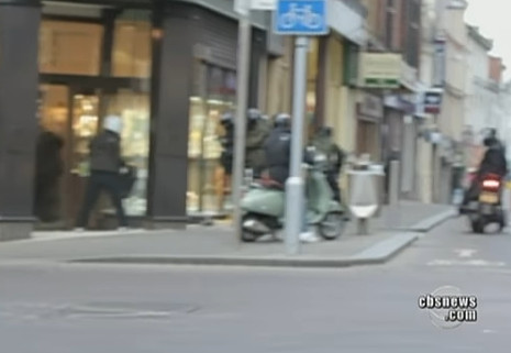 "LETEĆA" BAKA: Doletela odnekud i štapom počistila "moćnike"!(VIDEO)