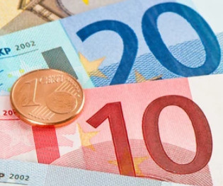 EVROPLJANI POSTAJU SVE SIROMAŠNIJI Prosečan prihod opao za 10 odsto