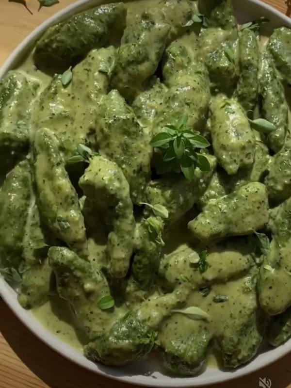 ŠPANSKA PASTA, HIT RECEPT! Ovo možda niste pravili ali ćete biti oduševljeni!(VIDEO)