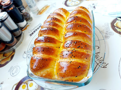 MEKANO I HRSKAVO: Najbolji recept za hleb iz bakine kuhinje (VIDEO)
