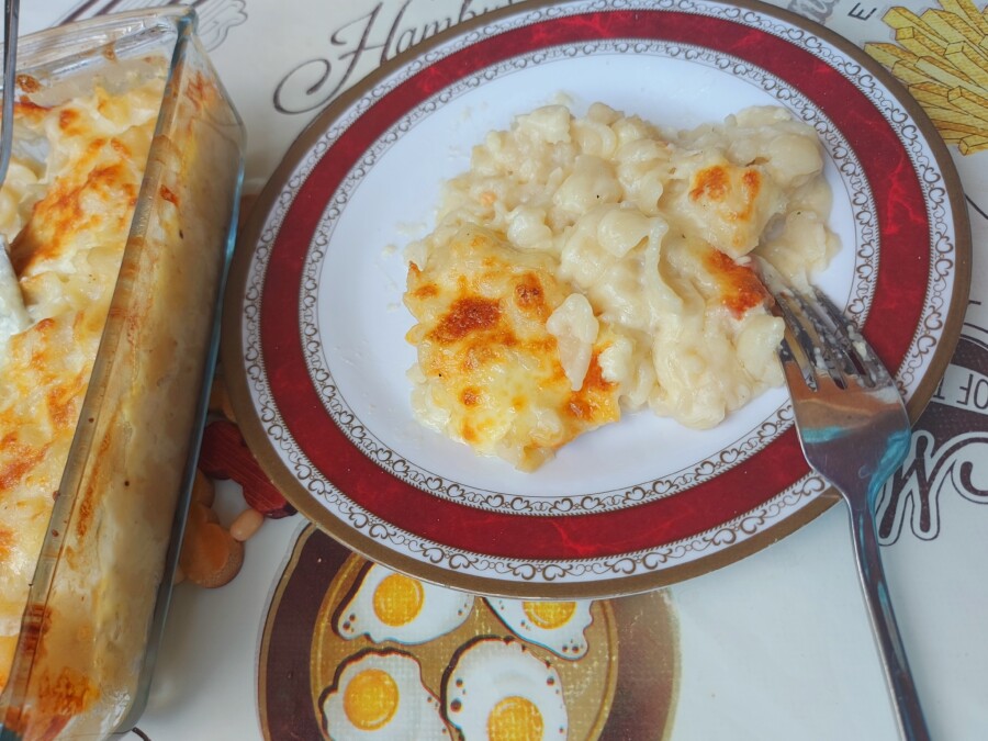 TESTENINA SA BELIM SOSOM: Jeftin a ukusan recept iz bakine kuhinje (VIDEO)
