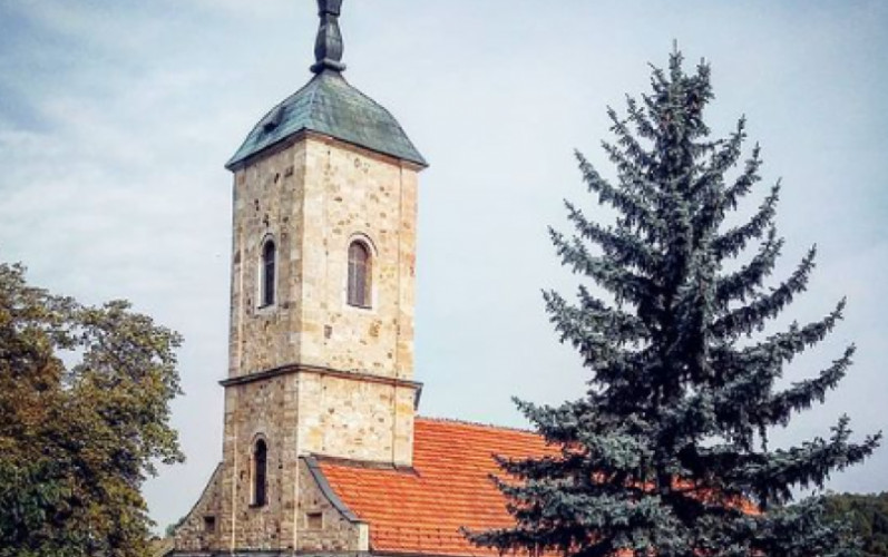 U NEDELJU NIJE SAMO DOČEK NOVE GODINE, VEĆ I PRAZNIK OCI Njemu se raduju svi, deca vezuju očeve, a oni moraju da im ovako uzvrate