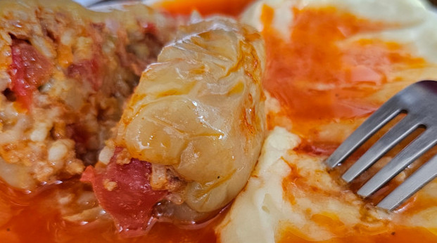 RECEPT ZA NAJUKUSNIJE PUNJENE PAPRIKE Tradicionalno jelo koje obožavaju sve generacije