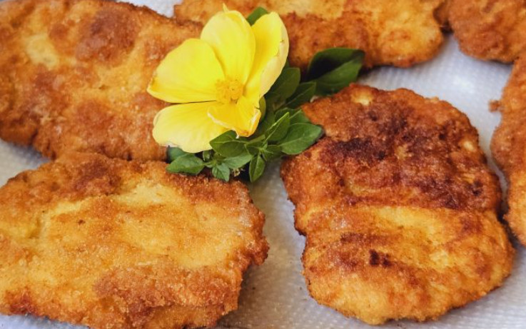 RECEPT ZA NAJUKUSNIJE PILEĆE ŠNICLE Ovaj lep ručak možete spremiti i kada malo umine žega