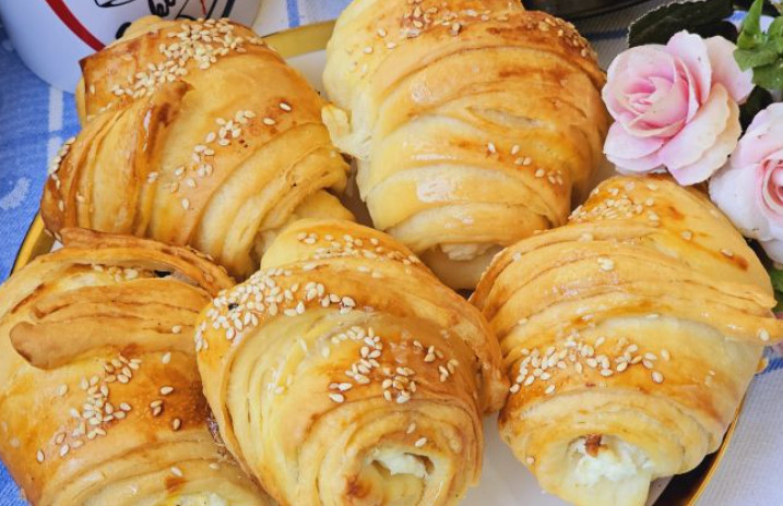 LISNATE KIFLICE SA SIROM ILI ORASIMA Idealan recept za bilo koji obrok, doručak, užinu ili večeru