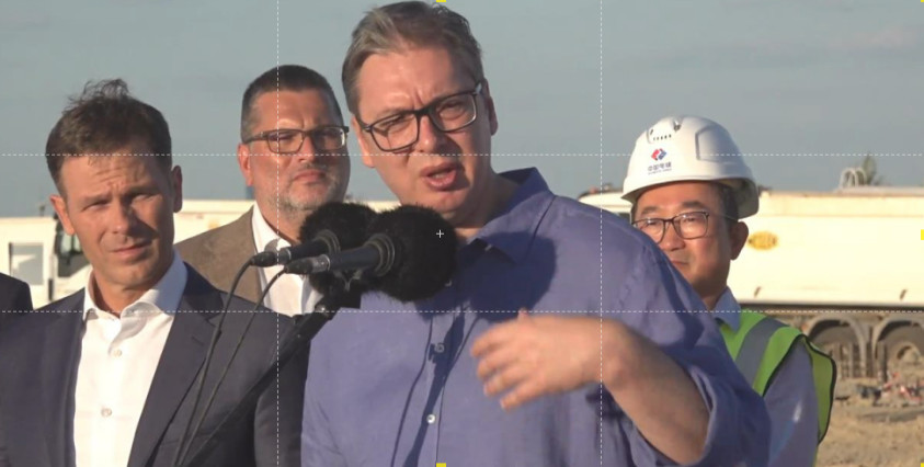 NAJVEROVATNIJE MESEC DANA PRE Vučić najavio: Penzioneri će imati razloga za radost, uvećane penzije stižu ranije