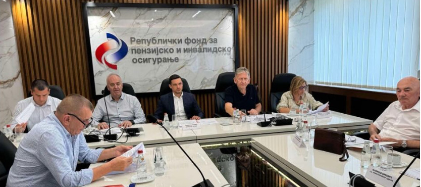 STIŽU ODLIČNE VESTI IZ FONDA PIO Veća naplata doprinosa, realan rast penzija preko 16 odsto