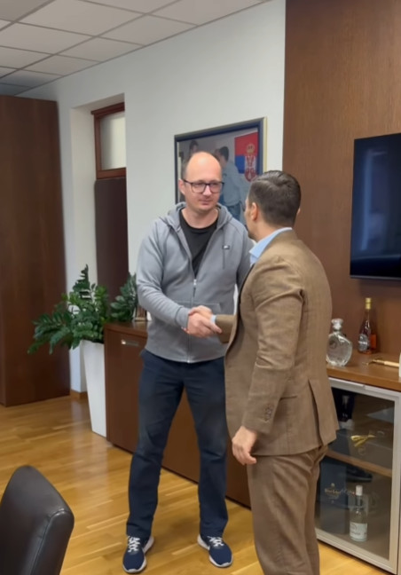 PIO FOND RAZREŠAVA SPECIFIČNE SITUACIJE Direktor Relja Ognjenović i danas razgovarao sa strankama