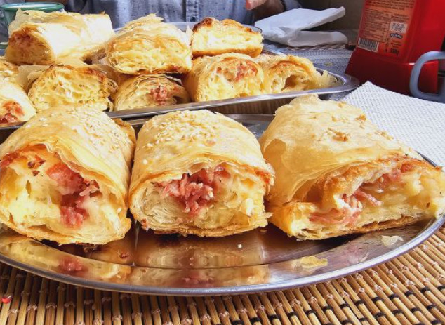 RECEPT ZA DORUČAK, MOŽE I ZA POČETNIKE Pita sa sirom i šunkom