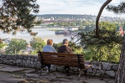 Predsednik Srbije najavio pomoć za penzionere