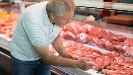 Stabilna snabdevenost - cena pilećeg mesa 320 dinara, prasetina i jagnjetina osciliraju 