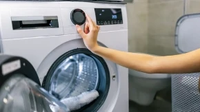 Previše deterdženta smanjuje efikasnost mašine - stručnjaci preporučili količinu 