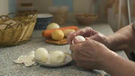 Jaja vam pucaju dok ih kuvate - evo jednostavnog trika kako to da sprečite