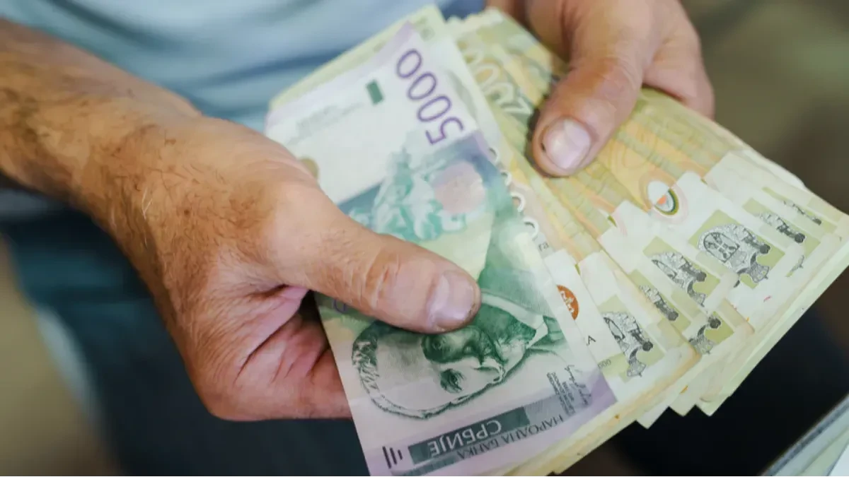 Novac kreće od sutra - proverite kada vama leže panzija 