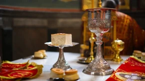 Kako se pravilno pričešćuje - veroučiteljka upozorava na naviku mnogih koja nije u duhu liturgije