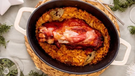 Starinski recept za podvarak koji miriše na detinjstvo - ovako se pravi savršeno sočan i ukusan