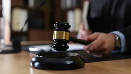 Poslala je ćerki 30.000 evra - nenamerna greška napravila je razdor u porodici