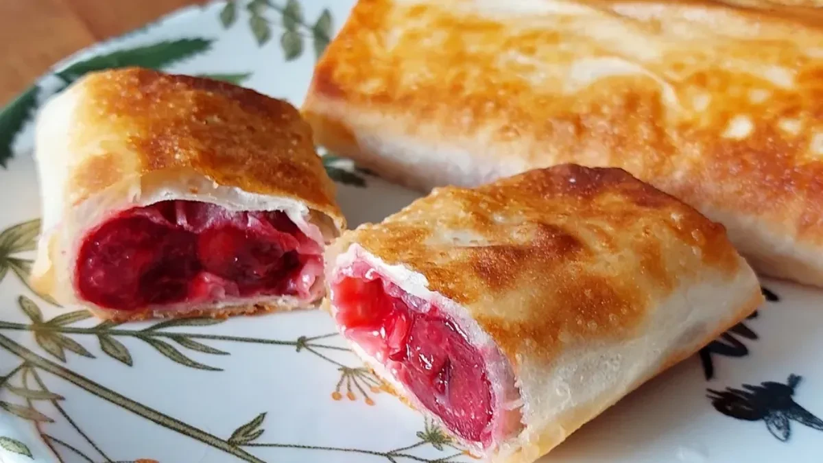 Pita sa višnjama od kupovnih kora – sočna i mirisna, a ukus kao iz bakine kuhinje