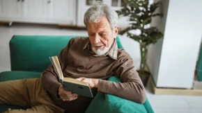 Čitanje posle 60. godine – navika koja čuva pažnju, pamćenje i mentalnu aktivnost