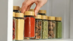  Ne držite začine pored šporeta – tamo najbrže gube aromu