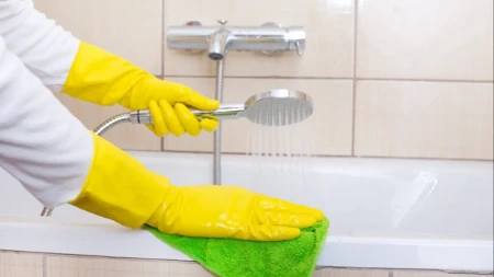 Očistite kadu brzo i lako – najefikasniji način za blistav sjaj